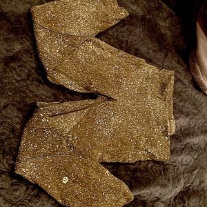 Lululemon yoga pants midnight blue Looks like outermost space.